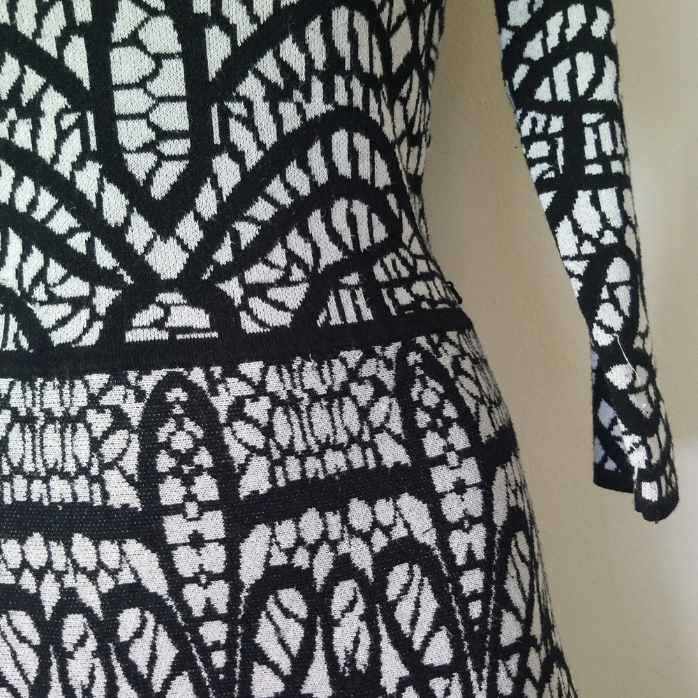 Carmen Marc Valvo Dress - Picture 5 of 7